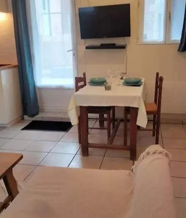 Rez-de-chaussee Avec Cour * Mers-les-Bains